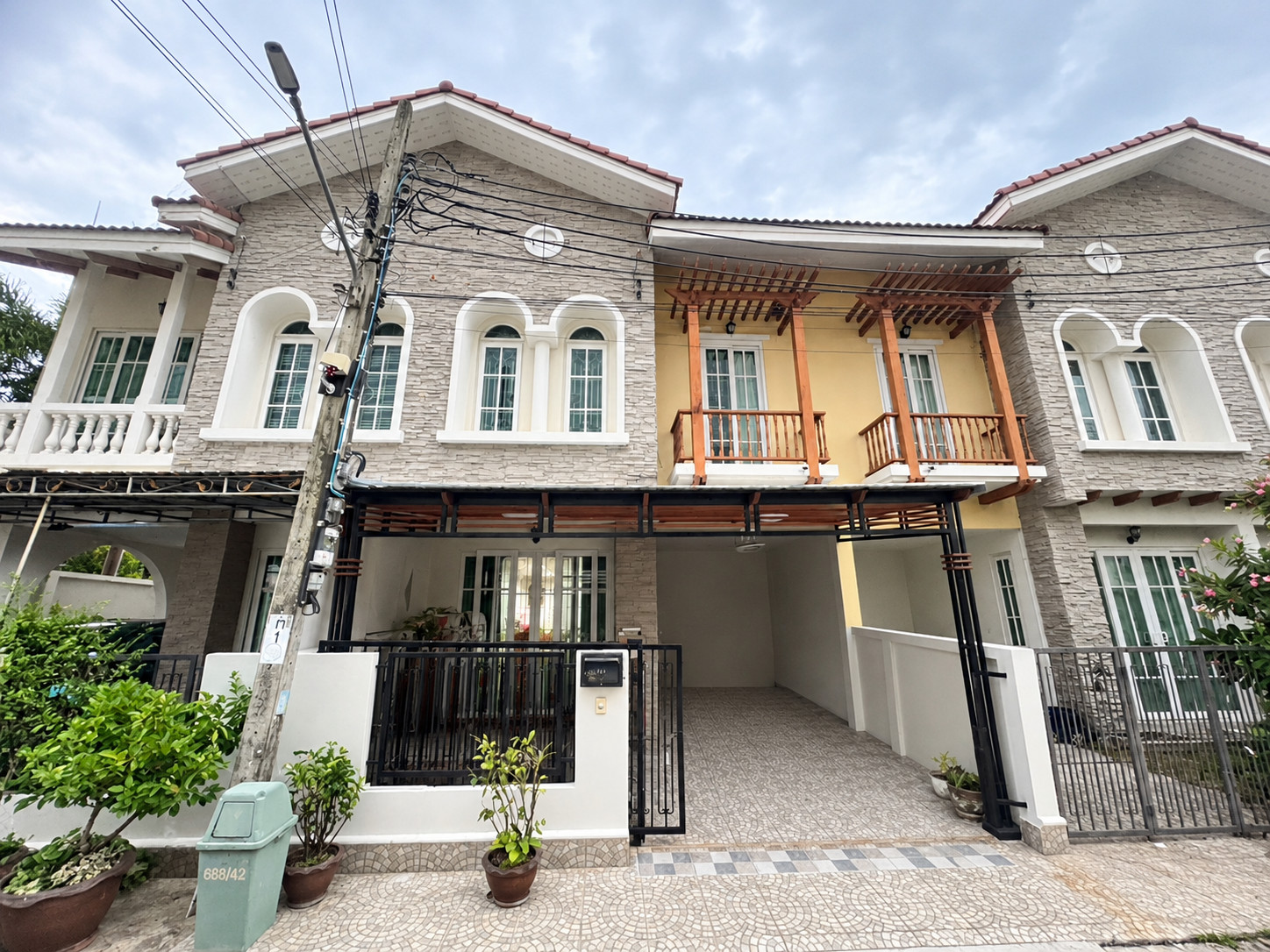ขายทาวน์โฮม 2 ชั้น บ้านเปี่ยมสุข ทัสคานี พัฒนาการ 44 สวนหลวง 3 นอน 2 น้ำ 19.5 ตร.ว. สภาพสวย พร้อมเข้าอยู่ 4.25 ล้าน 087-808-3690 (ฟีฟ่า) ขายทาวน์โฮม 2 ชั้น บ้านเปี่ยมสุข ทัสคานี พัฒนาการ 44 สวนหลวง 3 นอน 2 น้ำ 19.5 ตร.ว. สภาพสวย พร้อมเข้าอยู่ 4.25 ล้าน 087-808-3690 (ฟีฟ่า)