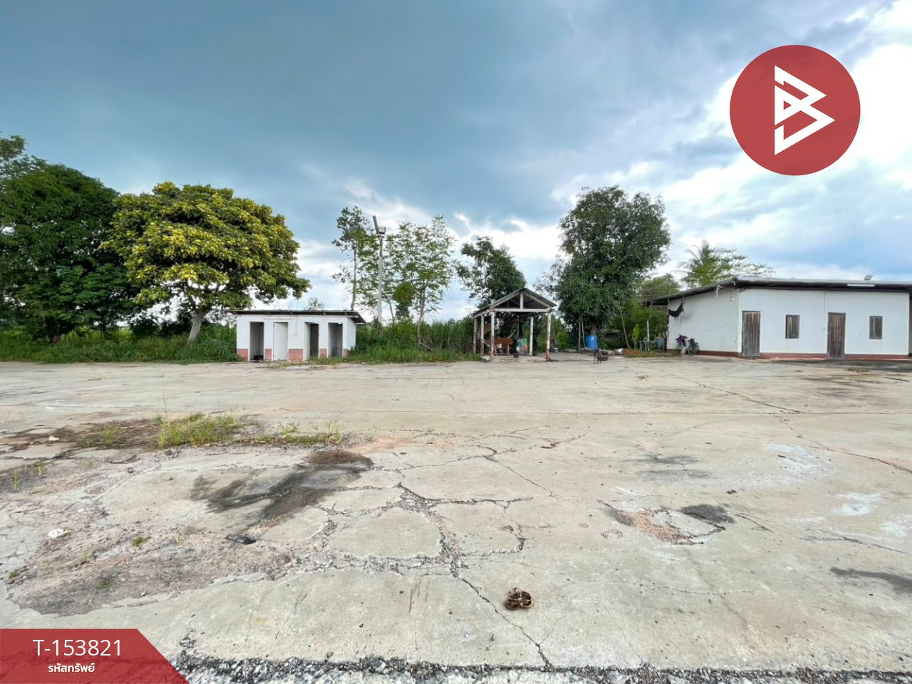 Land for sale with buildings, area 4 rai, Manjakiri District, Khon Kaen Province, good location near the road 2013. – รูปที่ 4