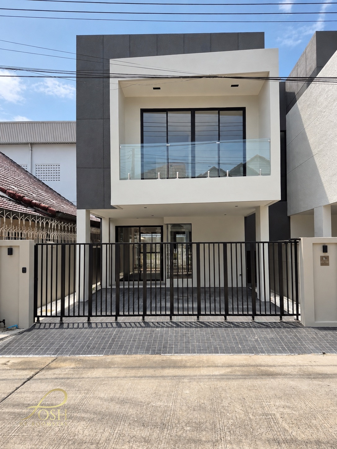 บ้านแฝด 2ชั้นสร้างใหม่ 3Bed 3Bath (เพียง2หลัง) ใจกลางเมืองภูเก็ตที่หาได้ยาก ทำเลนาคา–อนุภาษมโนรมย์ ใกล้เซ็นทรัล