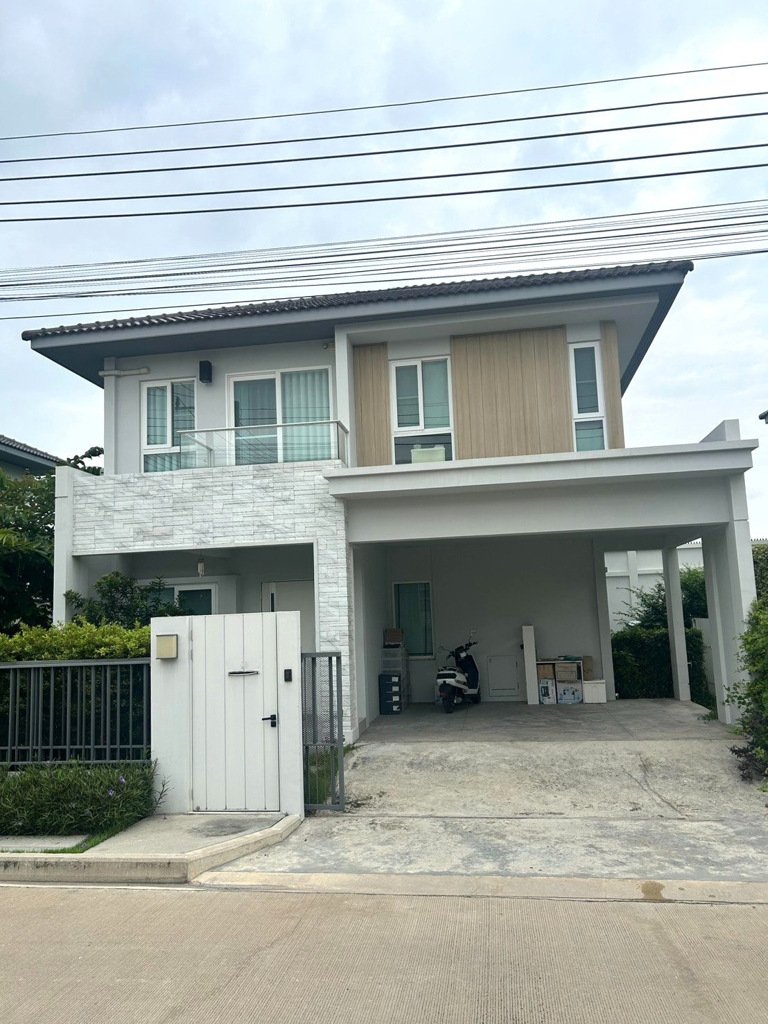 🏡 บ้านเดี่ยว 2 ชั้น 3 ห้องนอน ทำเลกรุงเทพกรีฑา–มอเตอร์เวย์ เดินทางเชื่อมต่อโซนลาดกระบัง พระราม 9 