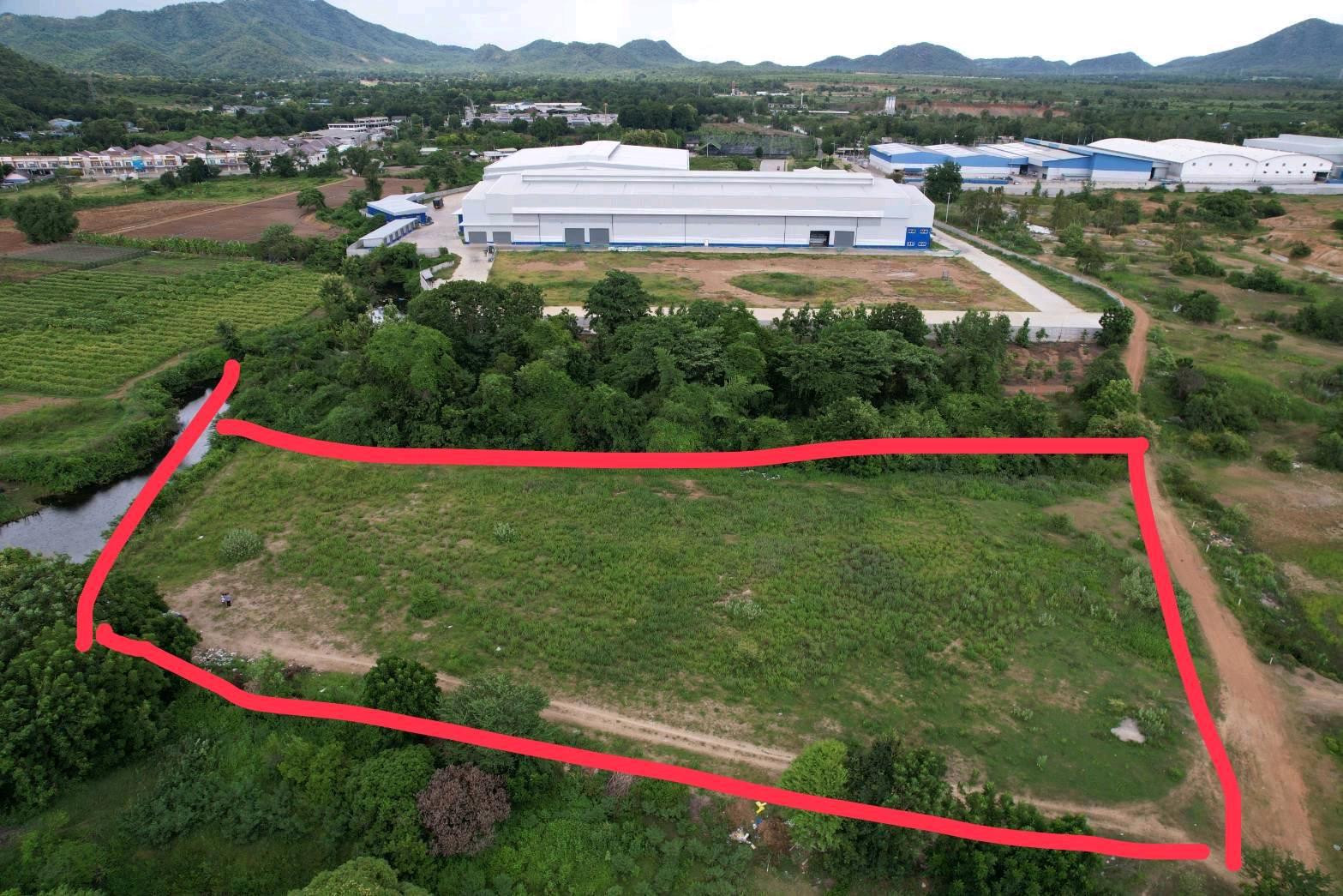 Urgent sale of land near Robinson, Kanchanaburi Province.