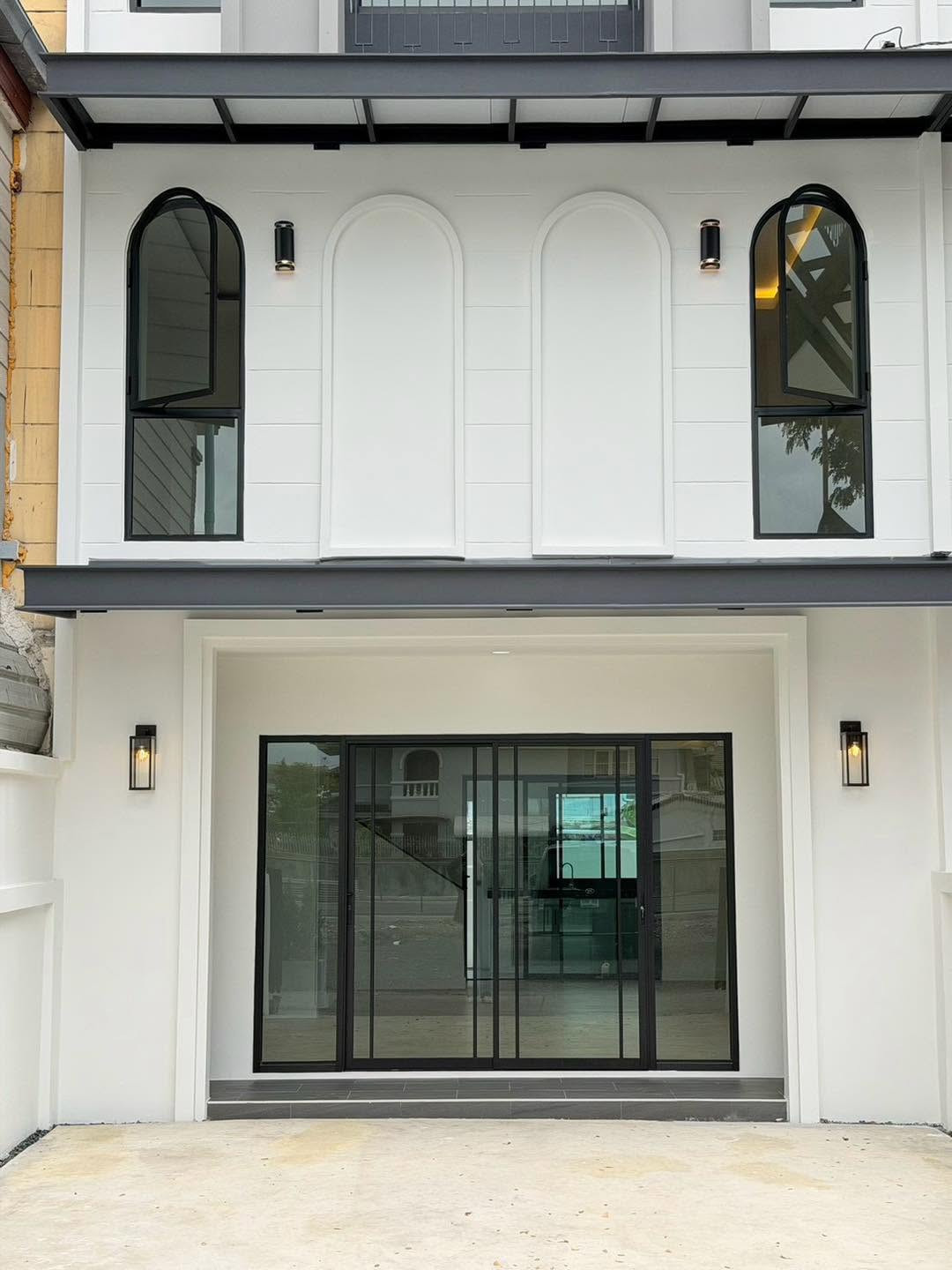 Townhome for sale, Lat Phrao 110, Bang Kapi, 24 sq m, 5 bedrooms, 4 bathrooms, many bedrooms, everyone has a private room. Townhome for sale, Lat Phrao 110, Bang Kapi, 24 sq m, 5 bedrooms, 4 bathrooms, many bedrooms, everyone has a private room.