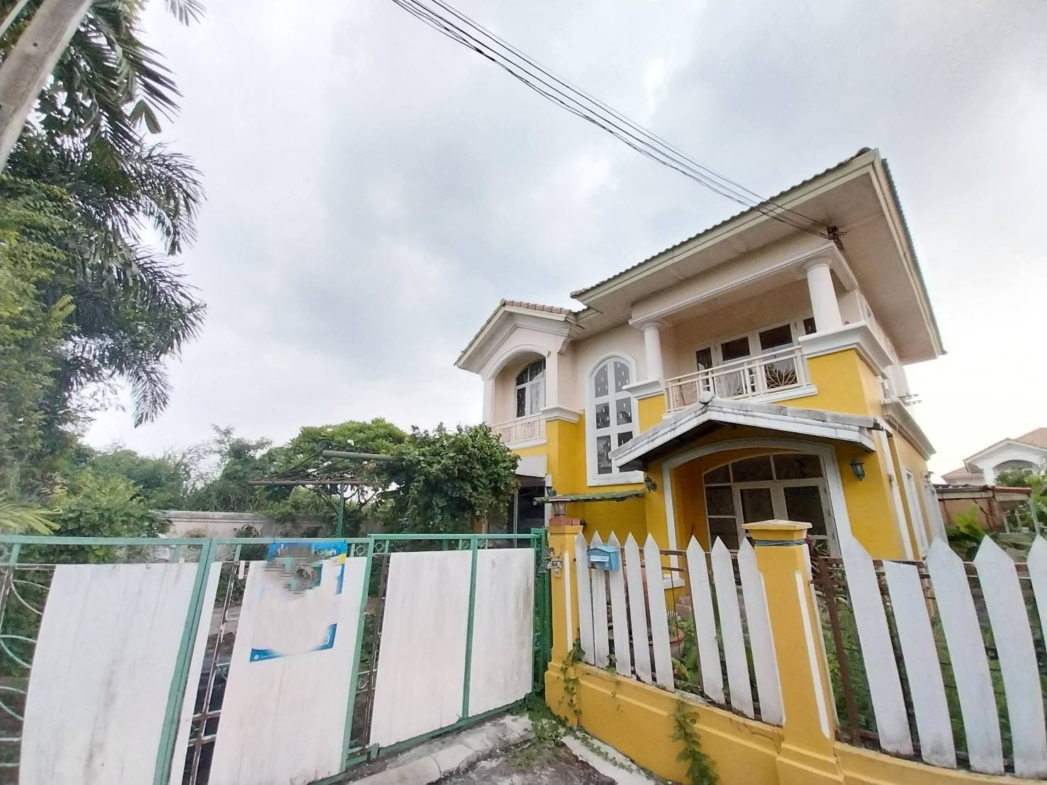 Single house for sale, Passorn 8, 3 bedrooms, 250 sq m. Single house for sale, Passorn 8, 3 bedrooms, 250 sq m.