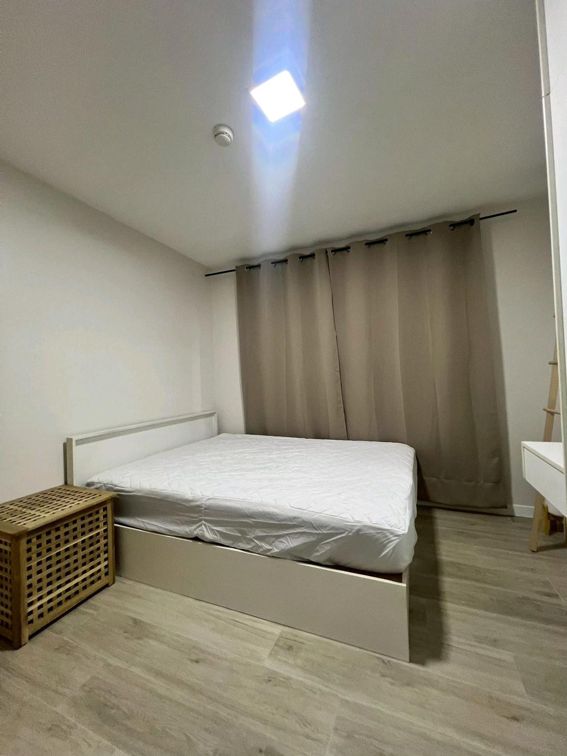 The Maple condo Ratchada 19, 2 bedrooms, special 1 month damage insurance.