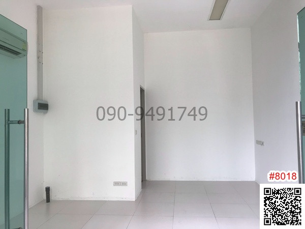 Condo space for rent THE CAPITAL Ratchaprarop-Vipha near BTS Victory Monument.