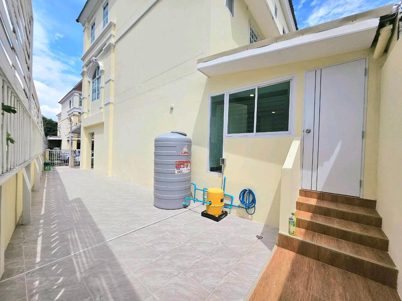 🏡ขาย ทาวน์เฮ้าส์หลังมุม 3 ชั้น พาร์คราชาวดี พระราม 2 ซอย 3 รีโนเวทใหม่ พร้อมอยู่ – รูปที่ 4