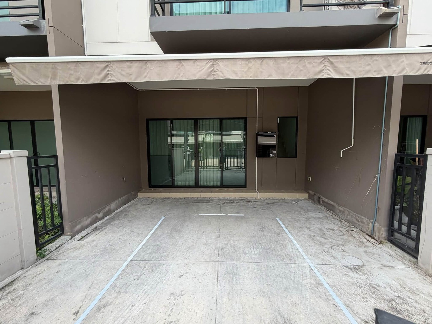 🏡🔥 ขาย / ให้เช่า บ้านกลางเมือง พหลฯ–รามอินทรา 3 ห้องนอน 3 ห้องน้ำ ติดถนนเทพรักษ์ บ้านพร้อมอยู่ เดินทางสะดวก เชื่อมต่อพหลโยธิน–รามอินทรา–วัชรพล PET FRIENDLY 🐶🐱 – รูปที่ 2