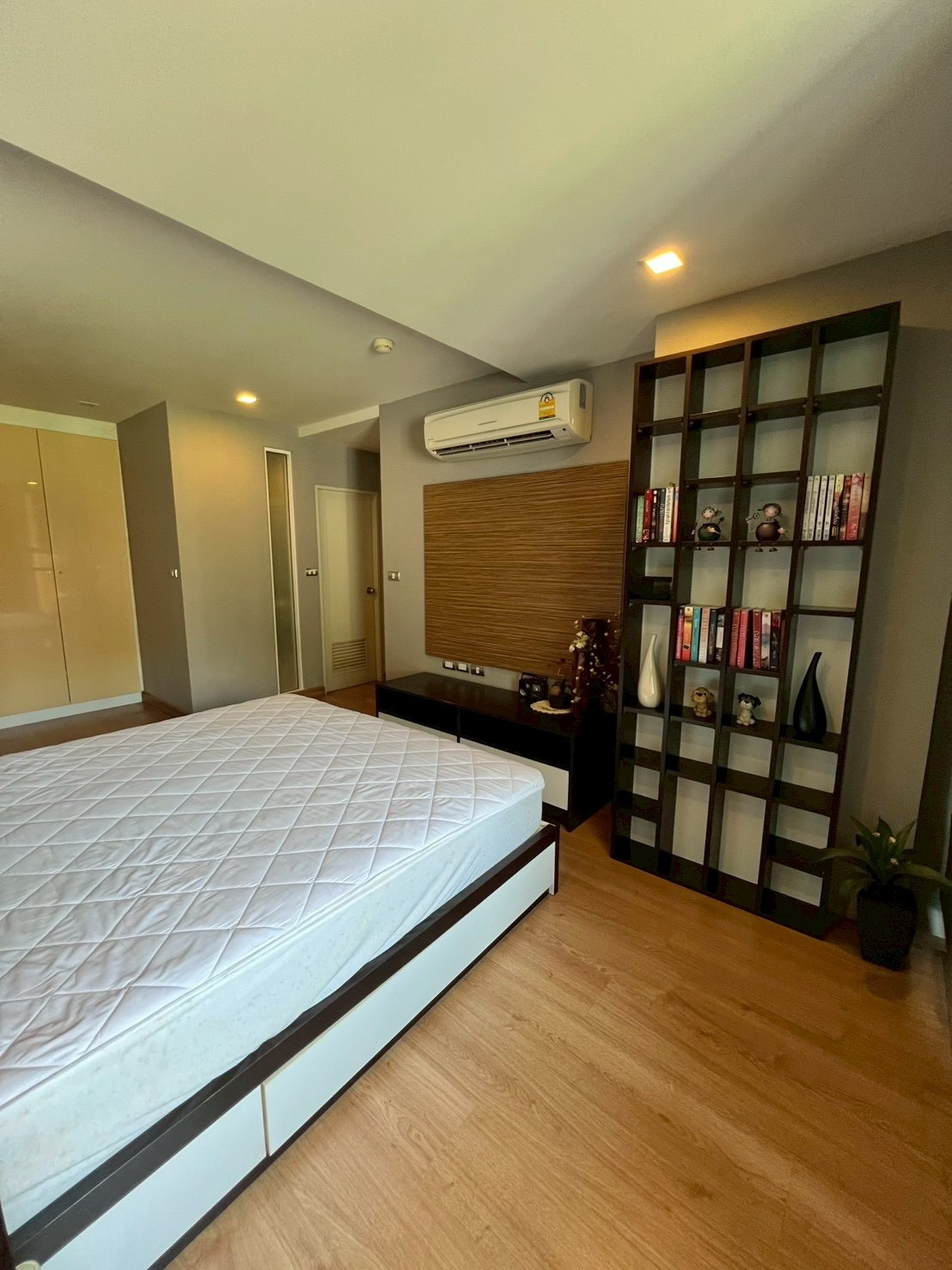 ขายคอนโด low rise ทำเลใจกลางเมือง เดินทางสะดวก ใกล้ทั้ง Gateway Ekkamai และ บีทีเอสเอกมัย – รูปที่ 3