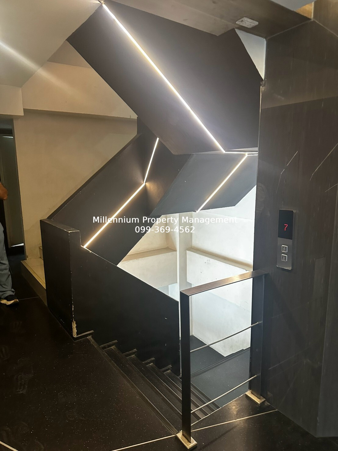 ให้เช่าพื้นที่สำหรับทำ บาร์/ร้านอาหาร/เชิงพาณิชย์ ย่านทองหล่อ – รูปที่ 3