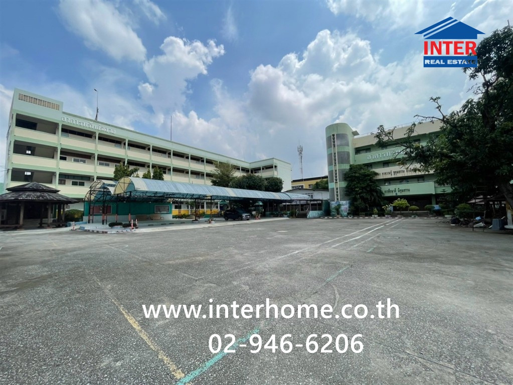 School + land 3 rai 165 sq m. School + land Soi Chang Akat Uthit 10 Near Don Mueang Airport Soi Chang Akat Uthit 10 Vibhavadi Rangsit Road, Don Mueang District, Bangkok