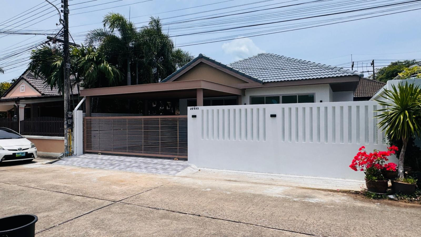 Charming Single-Storey Residence | 3-Bed House on 198 sqm Plot in Chalong (THB 6.9M) Charming Single-Storey Residence | 3-Bed House on 198 sqm Plot in Chalong (THB 6.9M)
