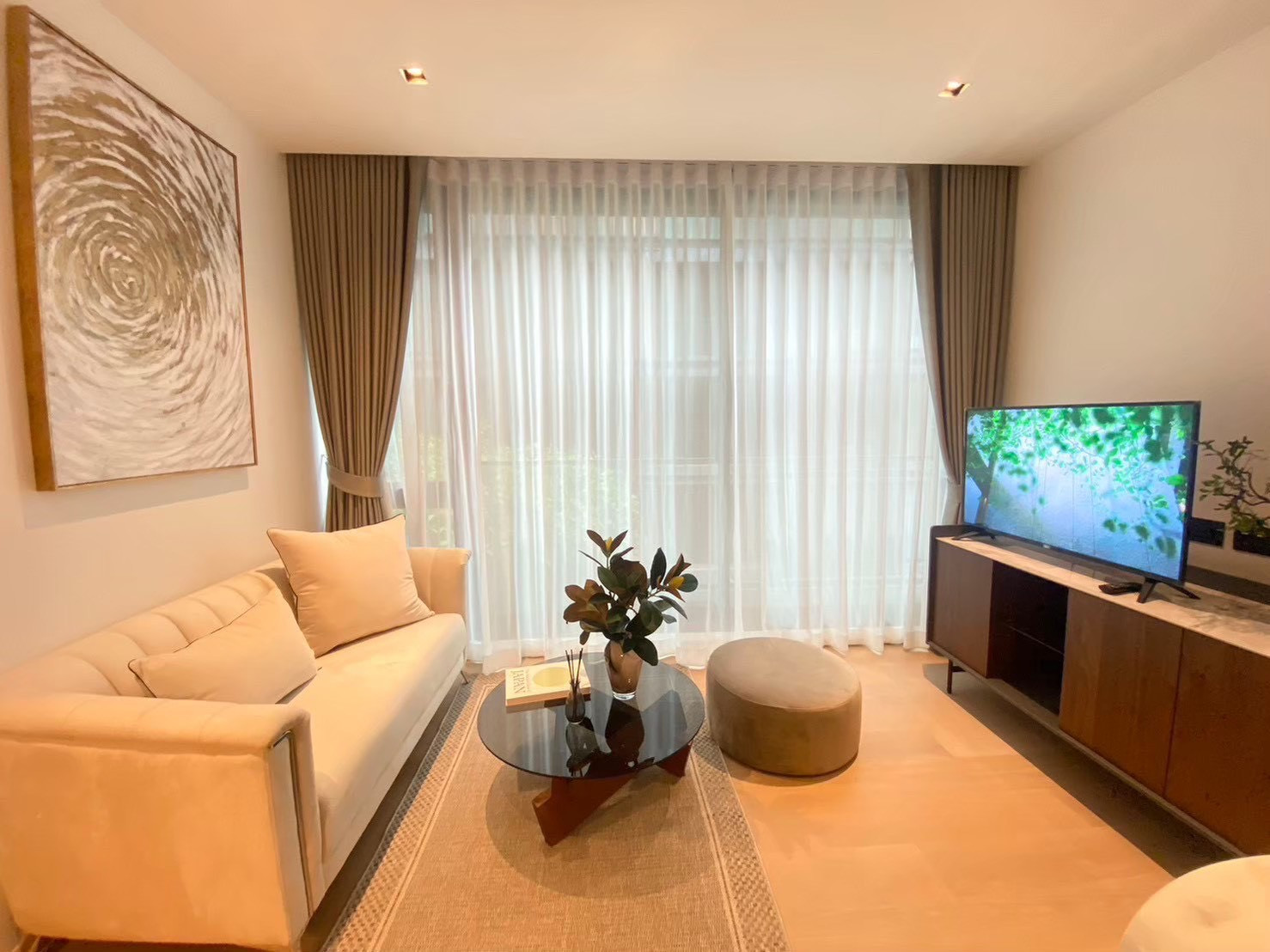 ให้เช่า 1 ห้องนอน 41.52sqm. แต่งครบ 39,000 บาท Chalermnit Art De maison condo ให้เช่า 1 ห้องนอน 41.52sqm. แต่งครบ 39,000 บาท Chalermnit Art De maison condo
