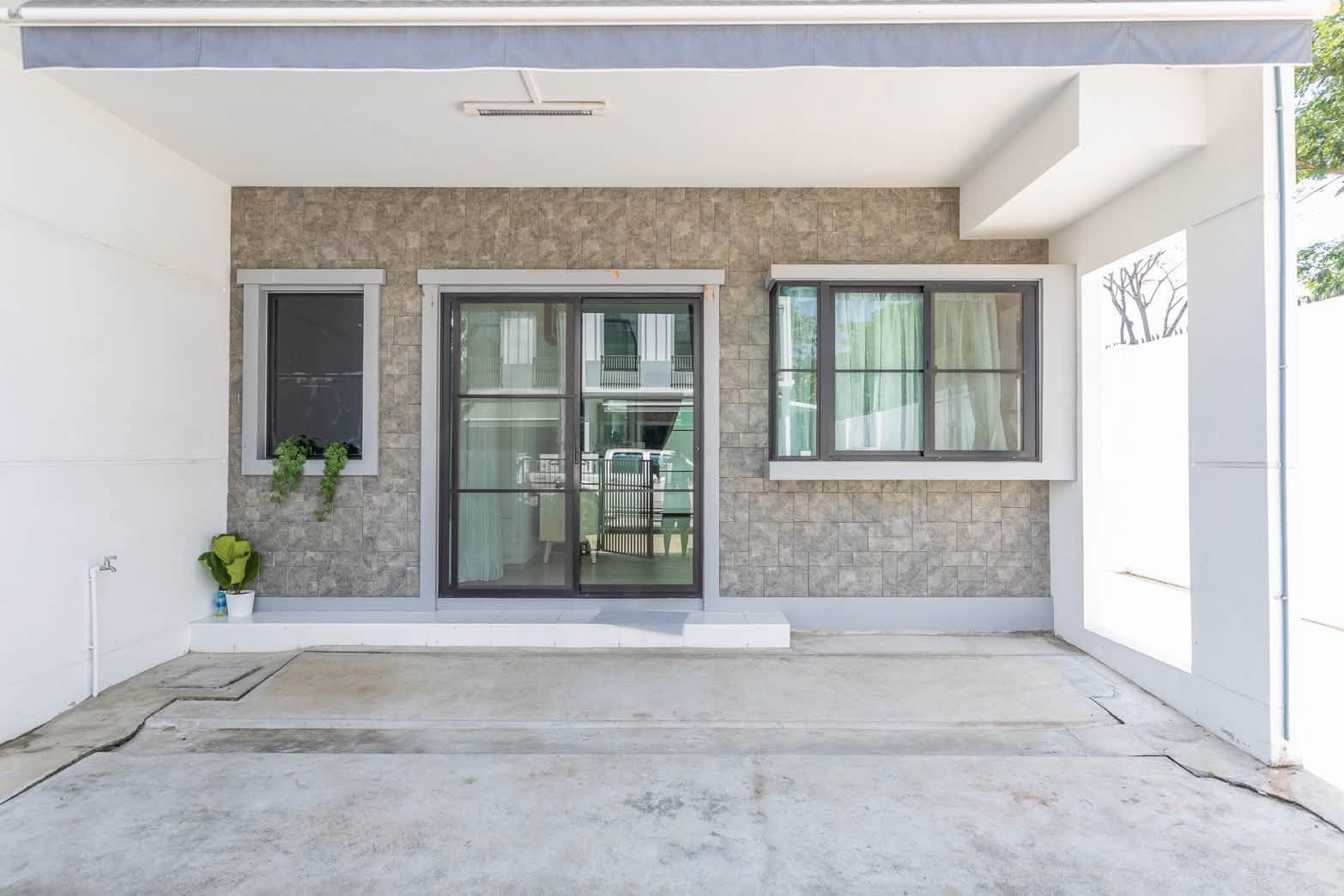 ขาย  ให้เช่า ทาวน์โฮม Indy 5 Bangna Km.7 | หลังมุม มีพื้นที่สวนข้างบ้าน | Fully Furnished | ใกล้ Mega Bangna – รูปที่ 3
