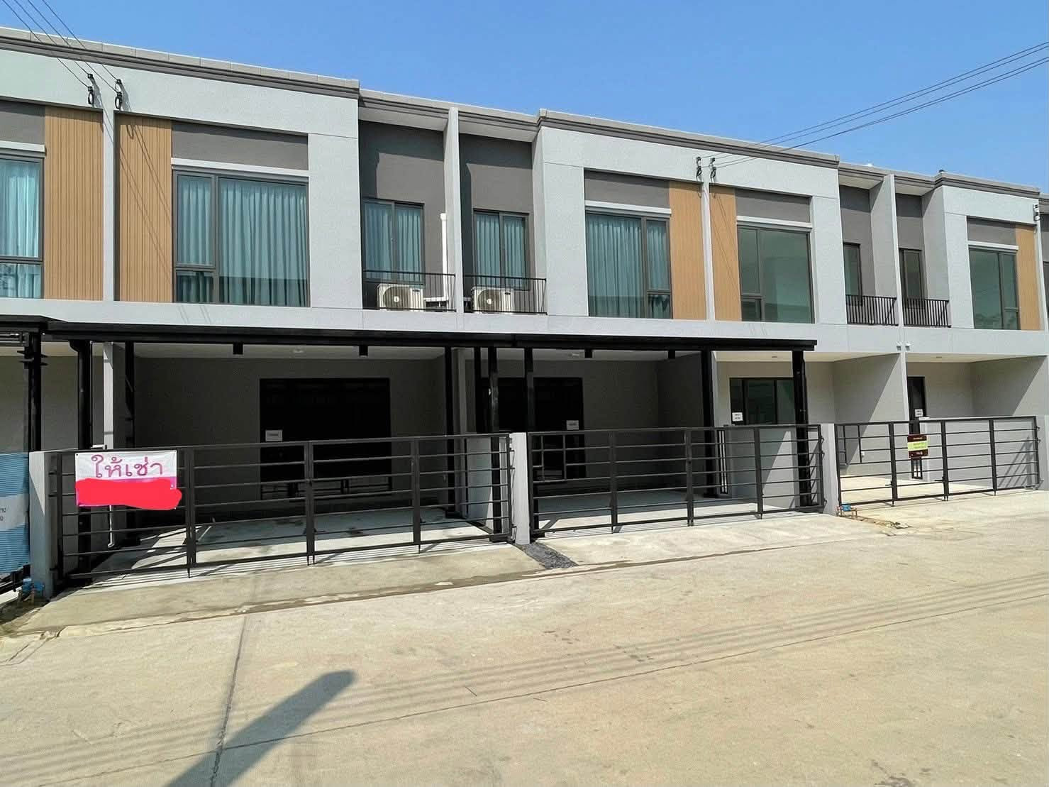 ปล่อยเช่า 3 ห้องนอน 2 ห้องน้ำ ทาวน์โฮม พลีโน่ สุขุมวิท-บางนา2 | Pleno Sukhumvit-Bangna2