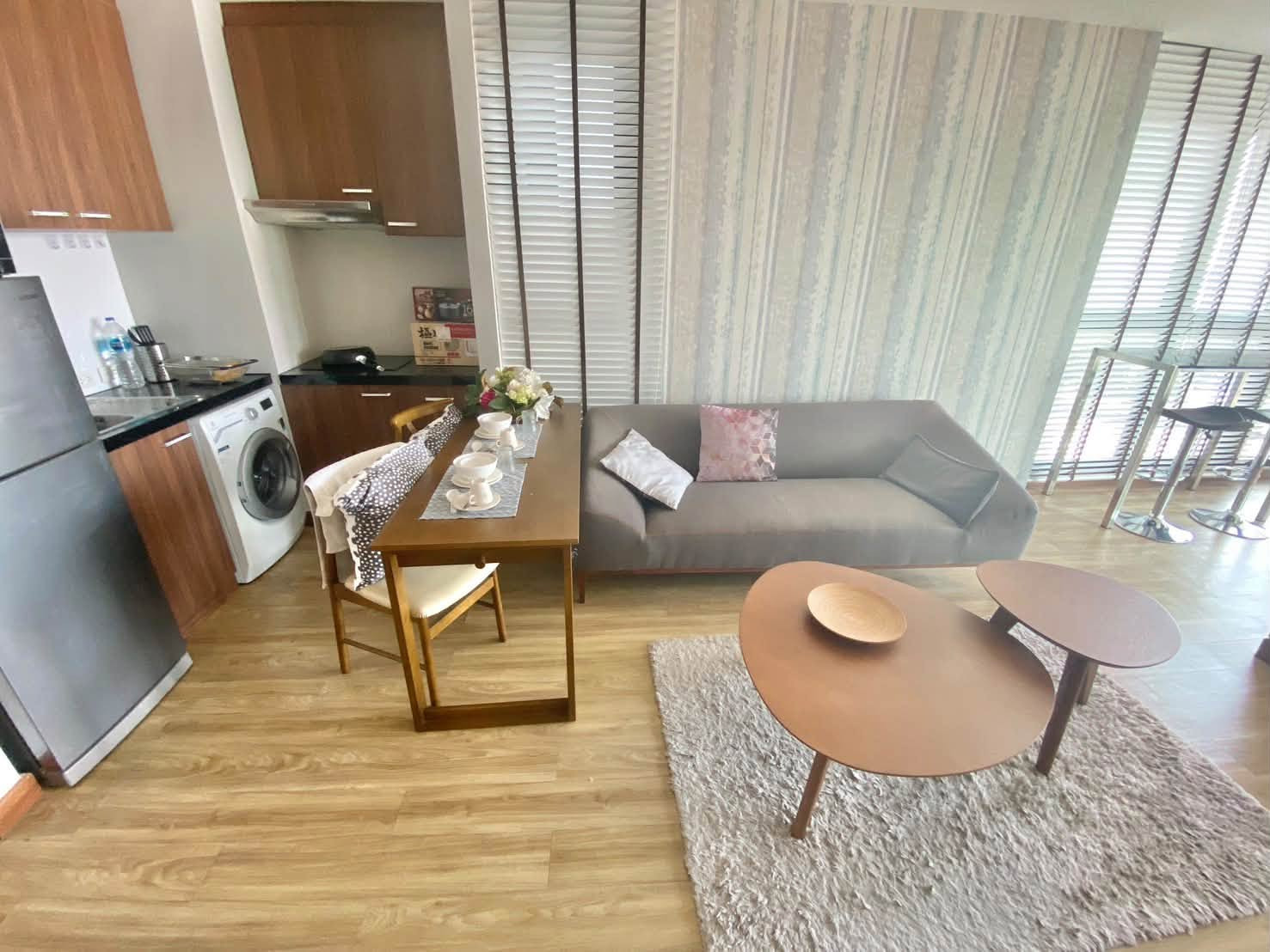 ให้เช่า Ladda Plus Condo ศรีราชา ชั้น 9 วิวทะเลเกาะลอย เฟอร์/ไฟฟ้าครบ – รูปที่ 3