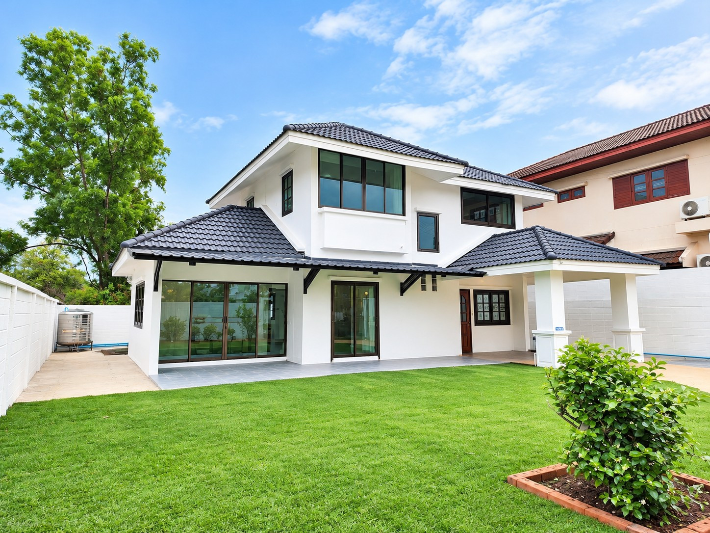 2-story detached house for sale, Siwalee Village, Rangsit 1, corner house, good location, no flooding, near Future Park Rangsit.