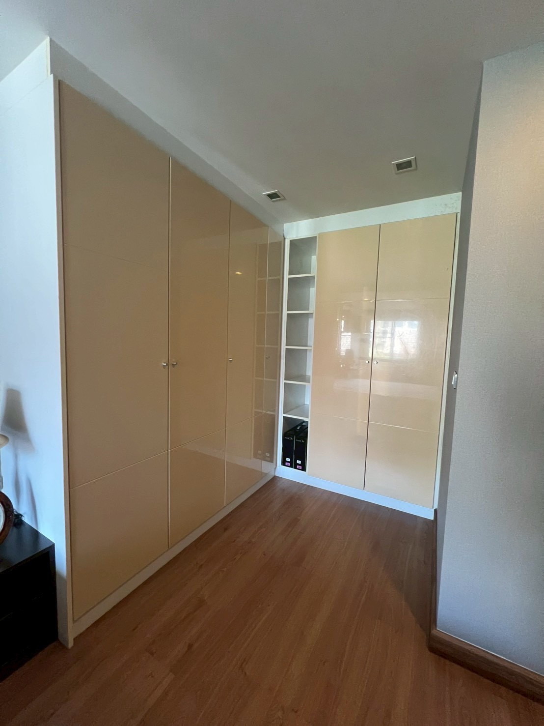 ขายคอนโด low rise ทำเลใจกลางเมือง เดินทางสะดวก ใกล้ทั้ง Gateway Ekkamai และ บีทีเอสเอกมัย – รูปที่ 4