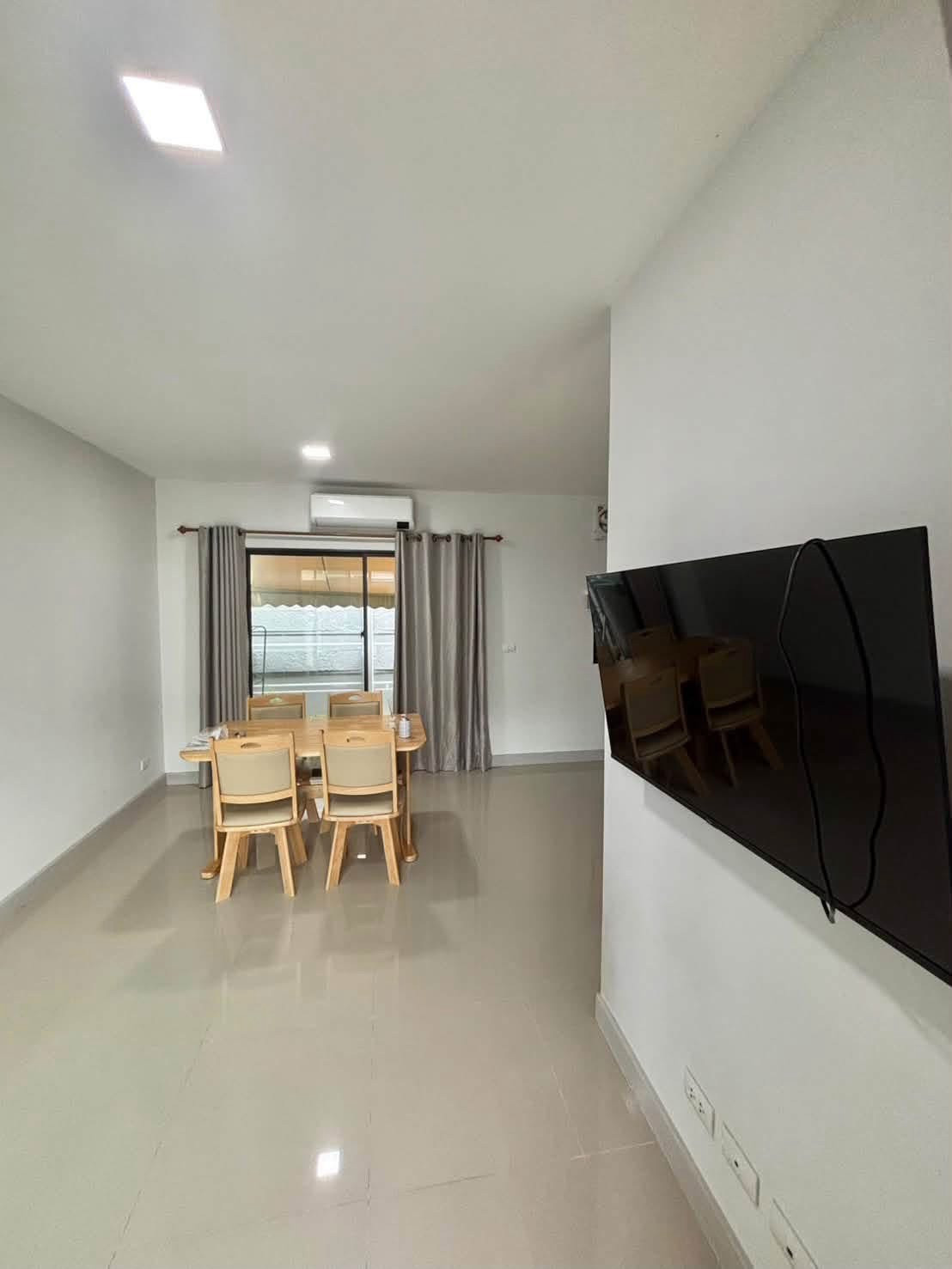 🏡✨ ให้เช่าทาวน์โฮม Grand Pleno พหลโยธิน–วิภาวดี 3 ห้องนอน 2 ห้องน้ำ ทำเลพหลโยธิน–รังสิต ใกล้มหาวิทยาลัย ห้างสรรพสินค้า และโรงพยาบาล 💖 ค่าเช่าเพียง 16,000 บาท/เดือน พร้อมเข้าอยู่ได้เลย! – รูปที่ 3