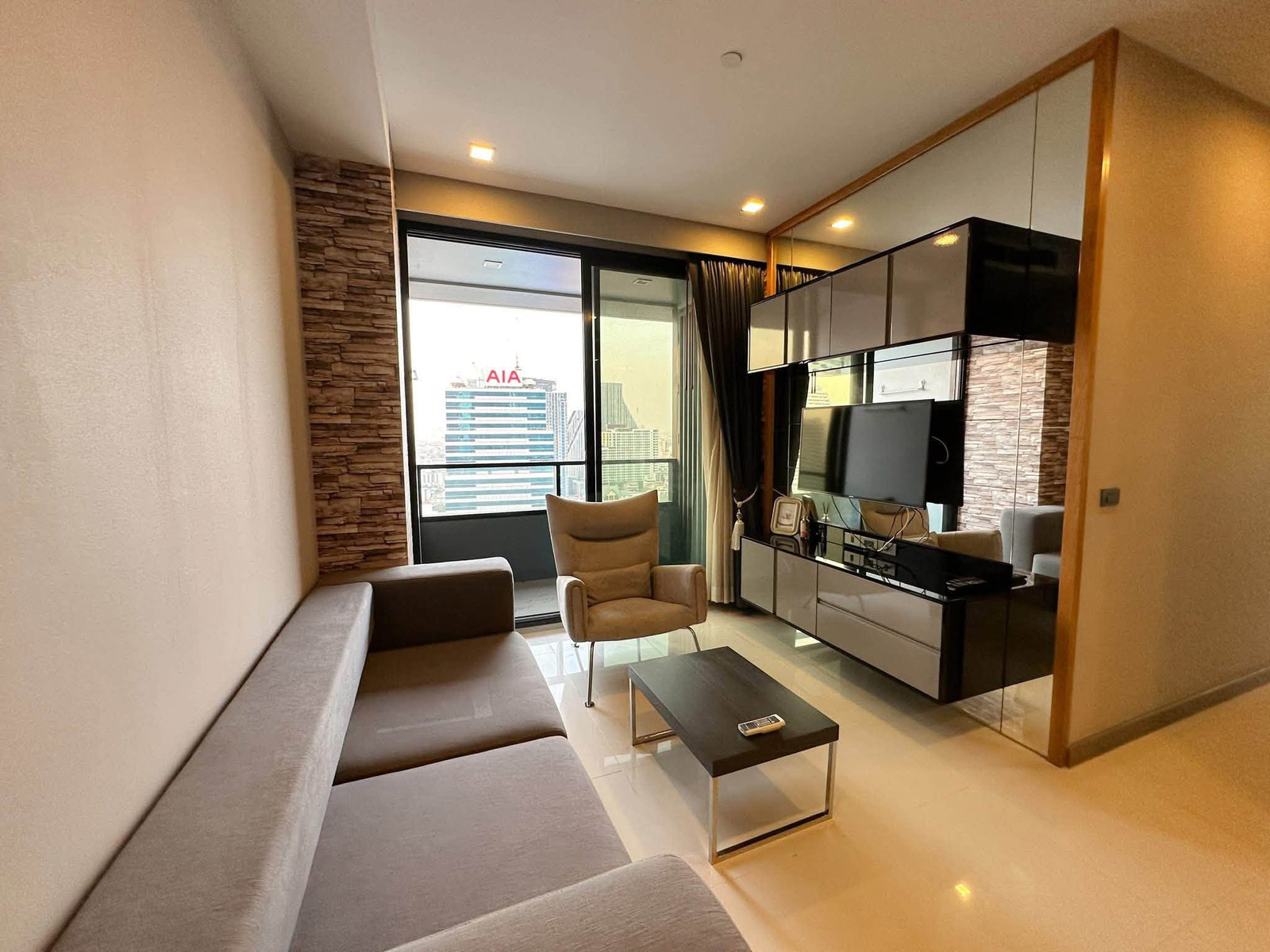 M Silom for rent 61.16 sqm 2 beds 2 baths 55,000 per month 