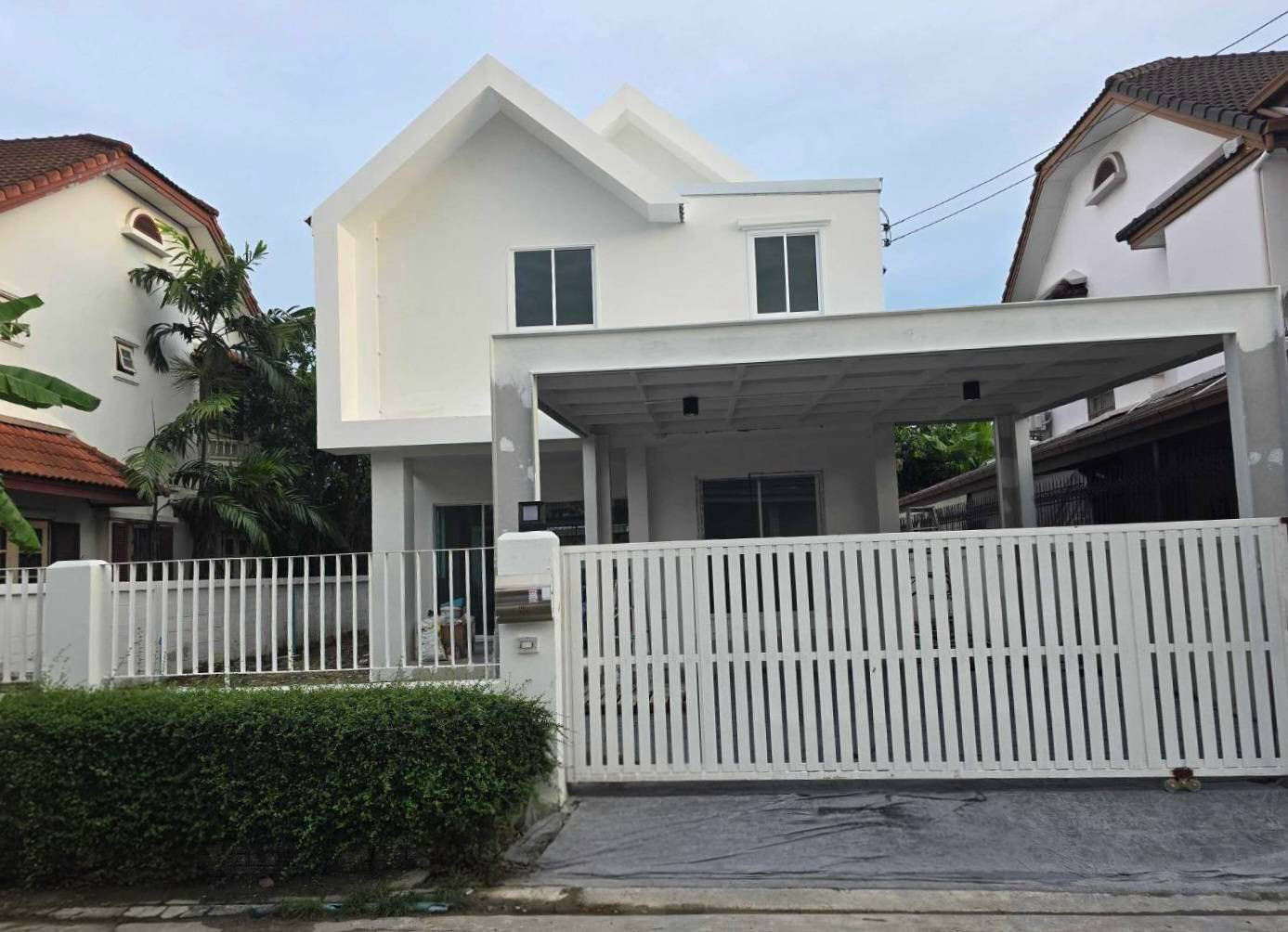 2-story detached house, Thararom Ramkhamhaeng 150, newly renovated. 2-story detached house, Thararom Ramkhamhaeng 150, newly renovated.