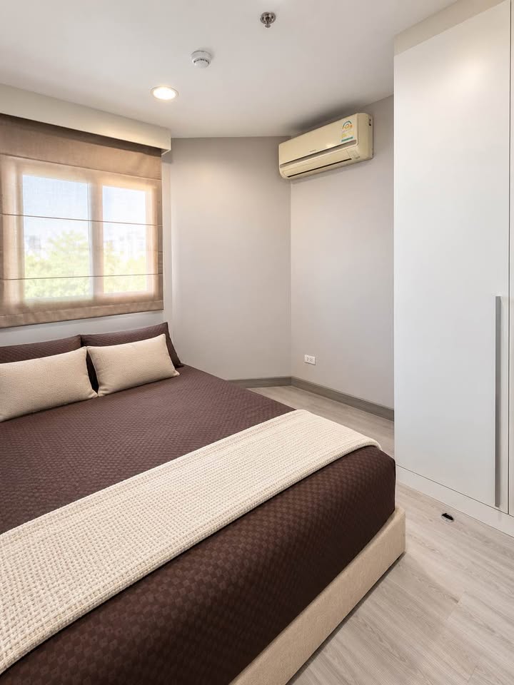 🔥Rent Now🔥 Belle Grand Rama 9, near MRT Rama 9 Station. Fully furnished and ready to move in.