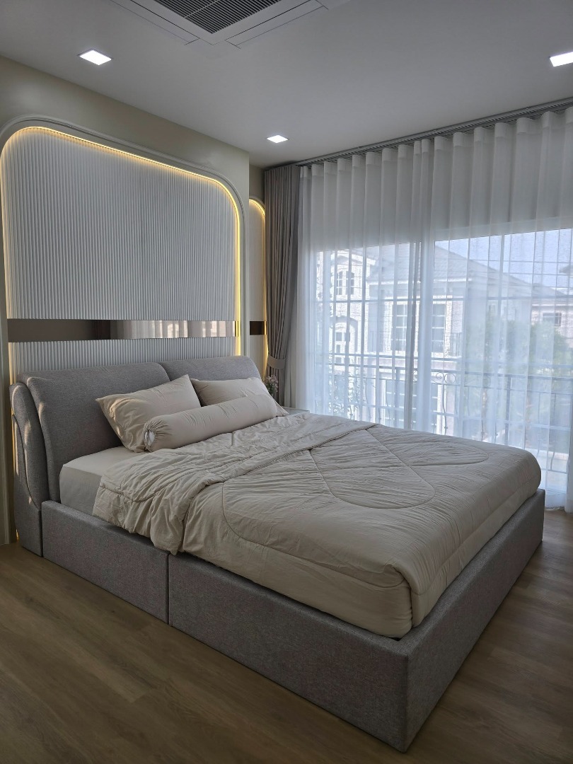 🔥Rent Now🔥 Golden Neo Sukhumvit-Lasalle, near BTS Samrong Station. Fully furnished and ready to move in.