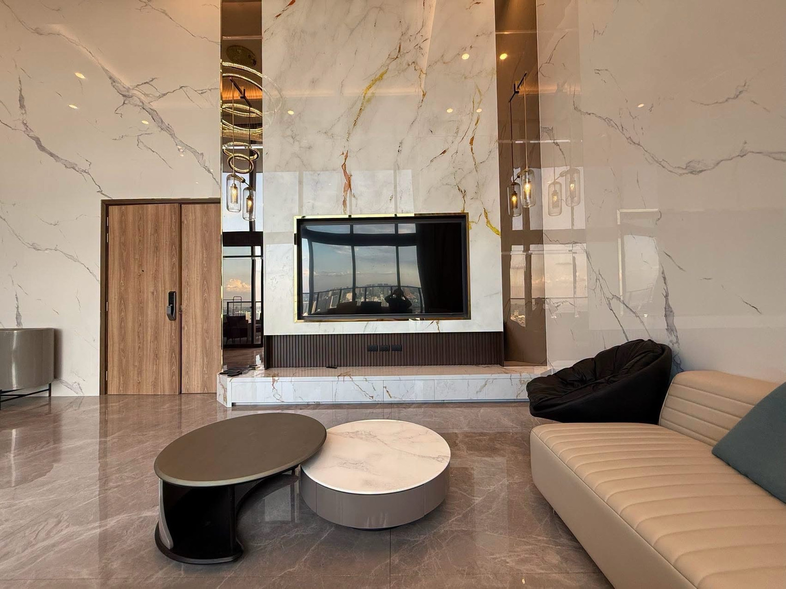 📌 Rental : Duplex Penhouse In Rama 9 , 3 Beds 5 Bath + 1 Maid Room , 200 sqm   🔥🔥Rental Price : 130,000 THB / Month 🔥🔥  📱 𝙏𝙚𝙡 : 061-9979915  📱 𝙒𝙝𝙖𝙩𝙨𝘼𝙥𝙥 : 061-997-9915   #เซ้งร้าน #nightclubforsellthailand #เซ้งร้านนวด #realestateagent #ข – รูปที่ 4