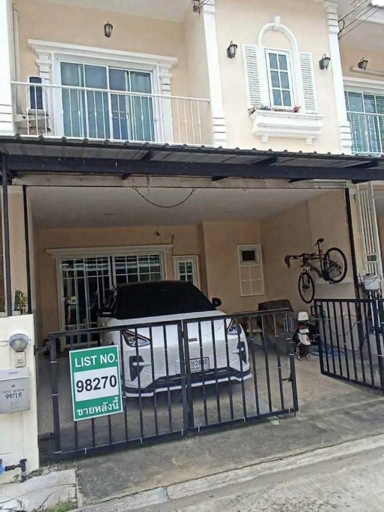 98270 - 2-story townhome for sale, Diya Town Tiwanon-Rangsit.
