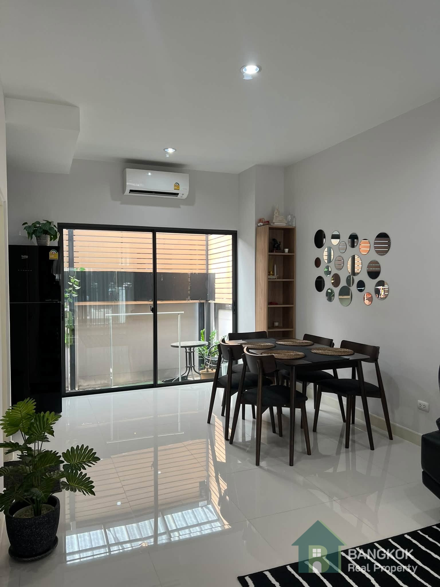 Townhouse for Rent 2 Bed | Baan Klang Muang Rama 9 – Krungthep Kreetha