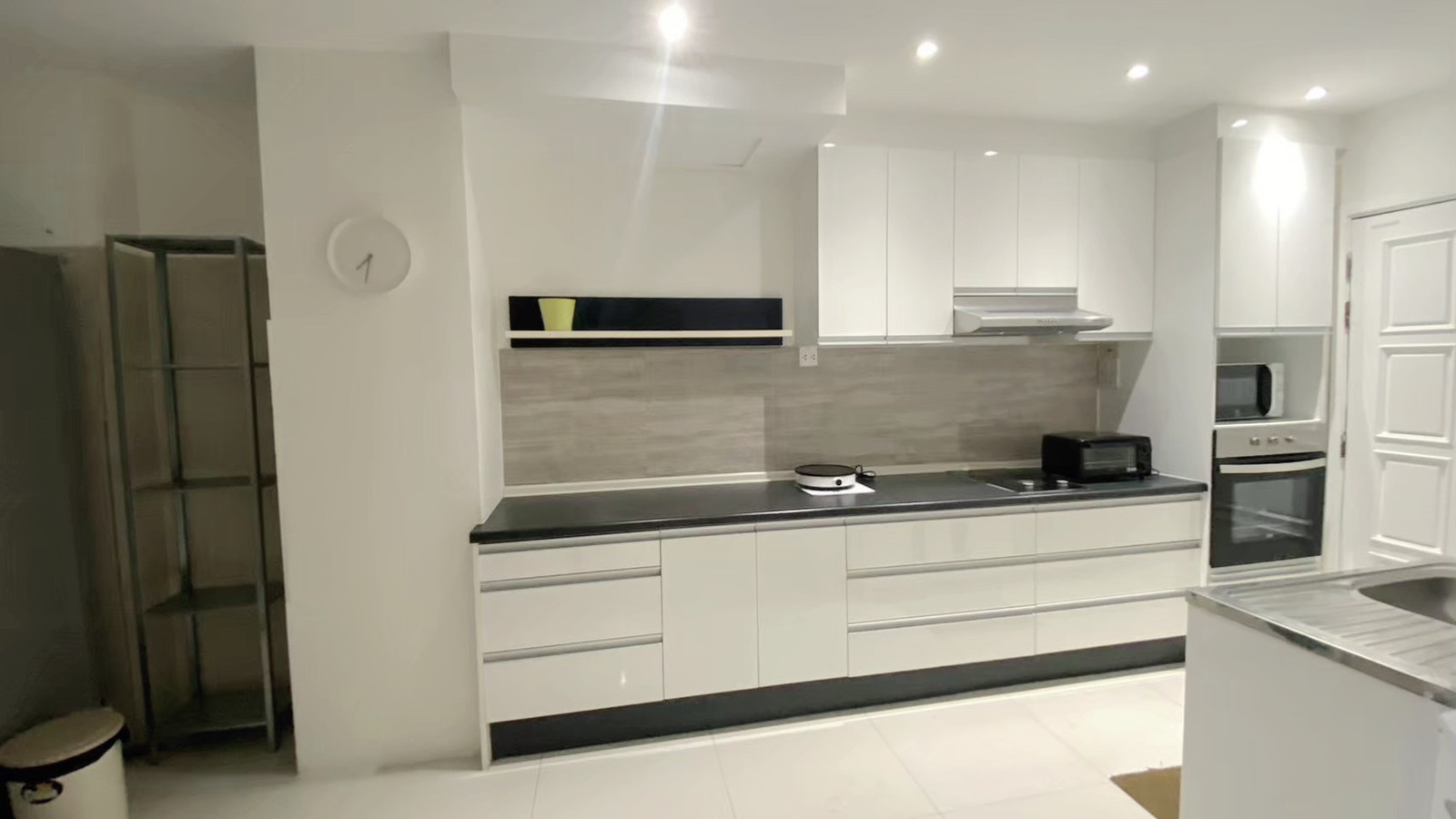 🏡 SPACIOUS FAMILY HOME IN THONGLOR | 170 SQ.M.|3 Bedrooms | 3 Bathrooms | 3 Balconies – รูปที่ 3
