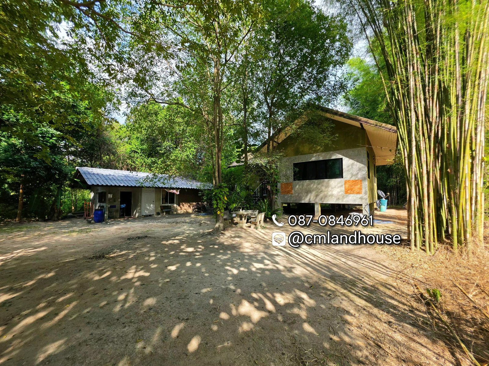 บ้านสวนสันป่าตอง โฉนด 1 ไร่ มีบ้าน 3 หลัง ขายถูกเท่าที่ดินเปล่า เฉลี่ย ตรว.ละ 7,270 ใกล้วัดศรีเกิด ใกล้วัดป่าพรหมปัญโญ ใกล้เทวสถานศิวะพรหมนารายณ์ อยู่ในตัวเมืองสันป่าตอง ใกล้รพสันป่าตอง 2 กม. ใกล้ที่ว่าการอำเภอ 3 กม.