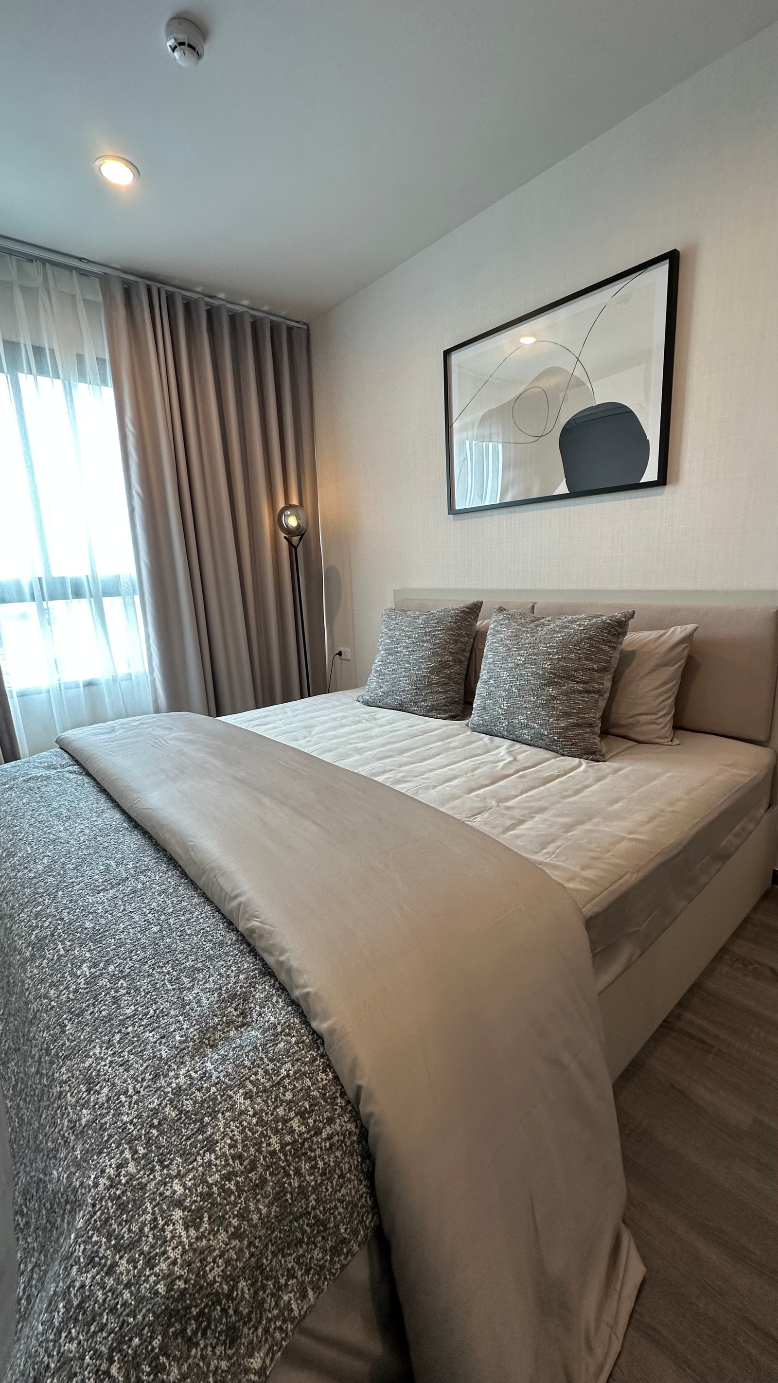 One Bed Rare Item ห้องใหม่ สวยสุด ติด Interchange 3 lines
