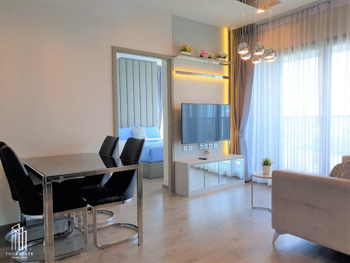 For Rent: Whizdom Avenue Ratchada-Ladprao – High-floor, corner unit, north-facing. 32,000 Baht/month. For Rent: Whizdom Avenue Ratchada-Ladprao – High-floor, corner unit, north-facing. 32,000 Baht/month.