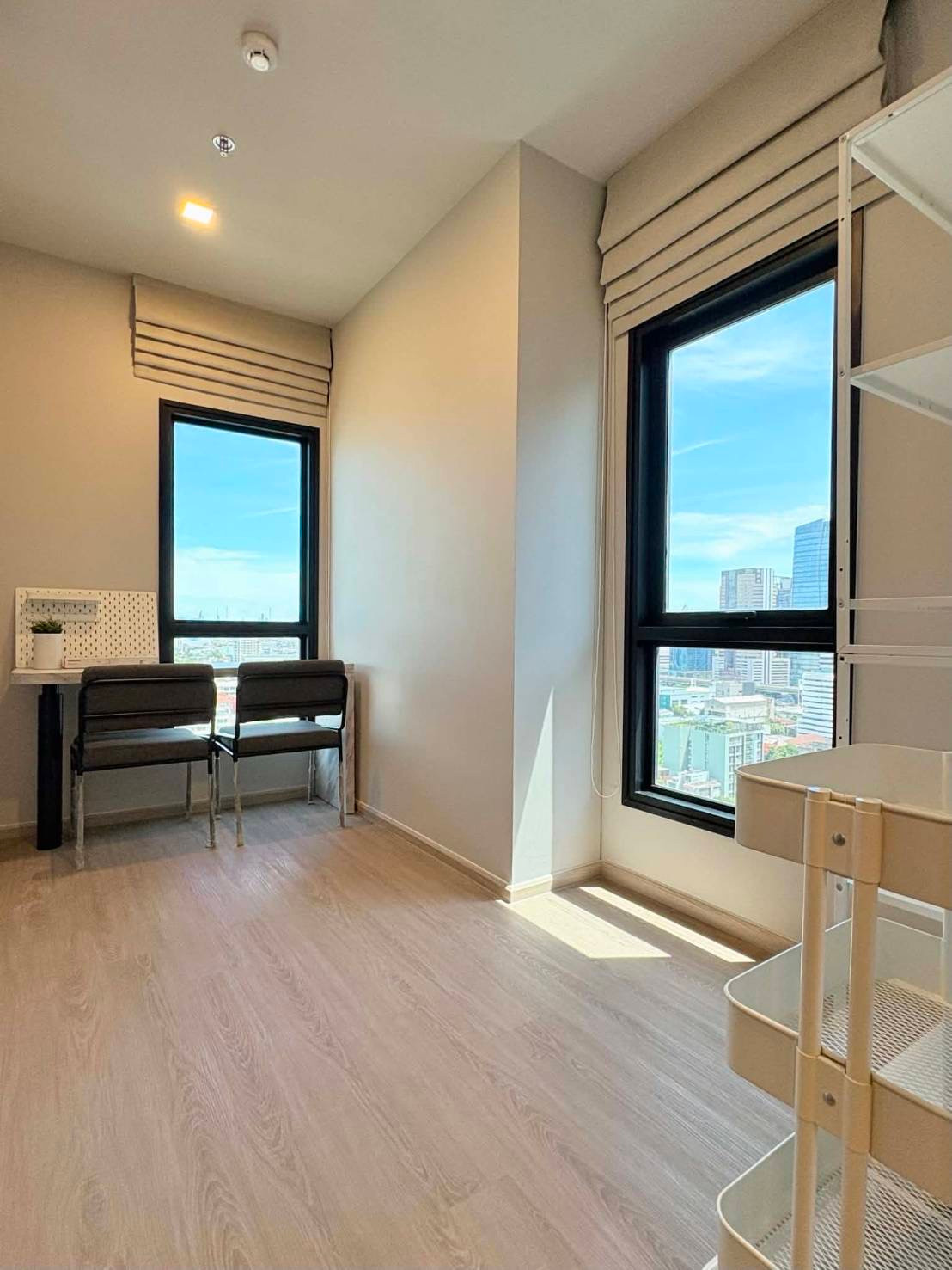 ห้องใหม่!!✨Metris District Ladprao🐶🐱🐾 | เมทริส ดิสทริค ลาดพร้าว คอนโดเลี้ยงสัตว์ได้ (Pet friendly) พร้อมเข้าอยู่