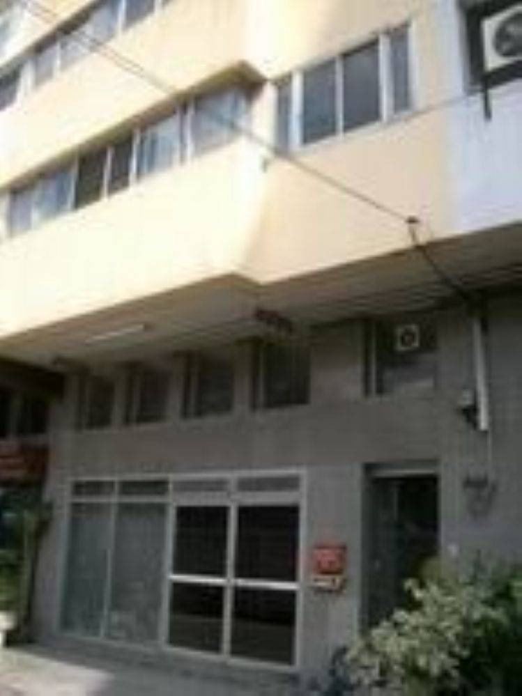 4-story home office for sale, Taksin Road, Thonburi, good location, convenient travel, near BTS Wongwian Yai.