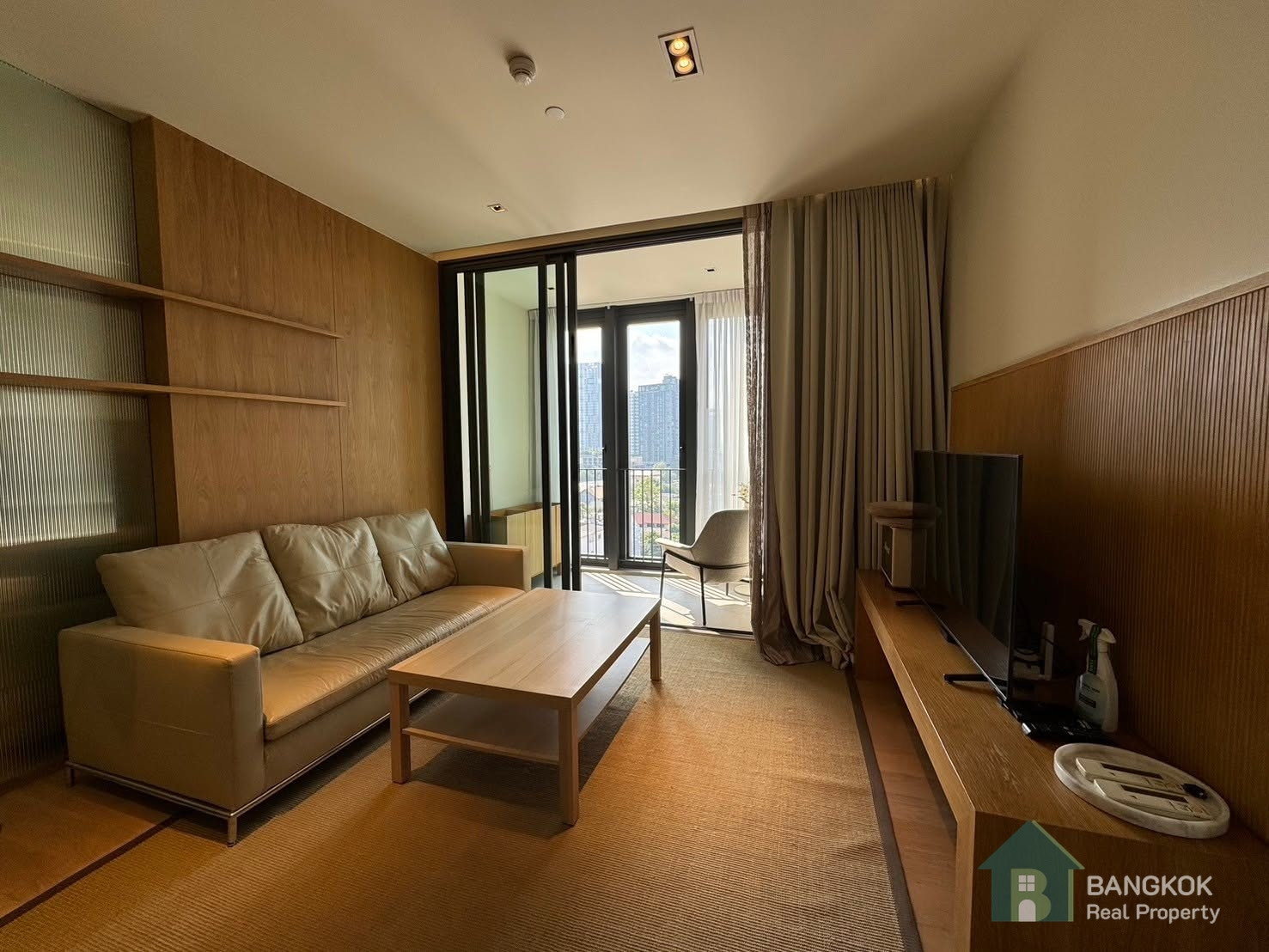 BEATNIQ Sukhumvit 32 | Luxury Condo for Rent 1 Bed BTS Thong Lo