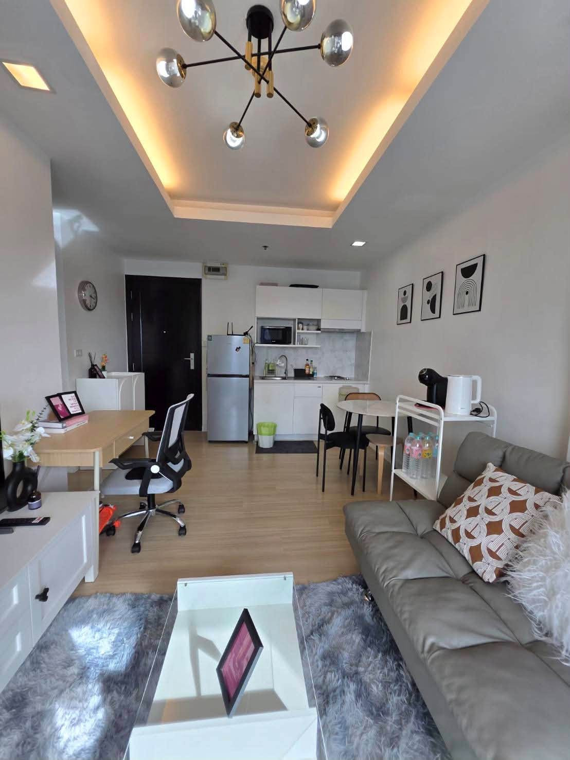 Thru Thonglor / Thru Thonglor – รูปที่ 2