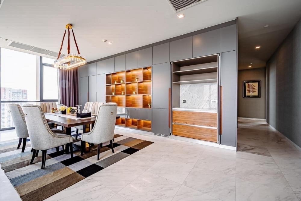 Rental : The Monument Thonglo , 3 Bed 4 Bath 1 Maid’s Room , 252 Sq.m , 30+th Floor Rental : The Monument Thonglo , 3 Bed 4 Bath 1 Maid’s Room , 252 Sq.m , 30+th Floor