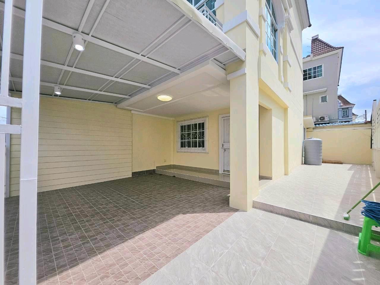 🏡ขาย ทาวน์เฮ้าส์หลังมุม 3 ชั้น พาร์คราชาวดี พระราม 2 ซอย 3 รีโนเวทใหม่ พร้อมอยู่ – รูปที่ 2