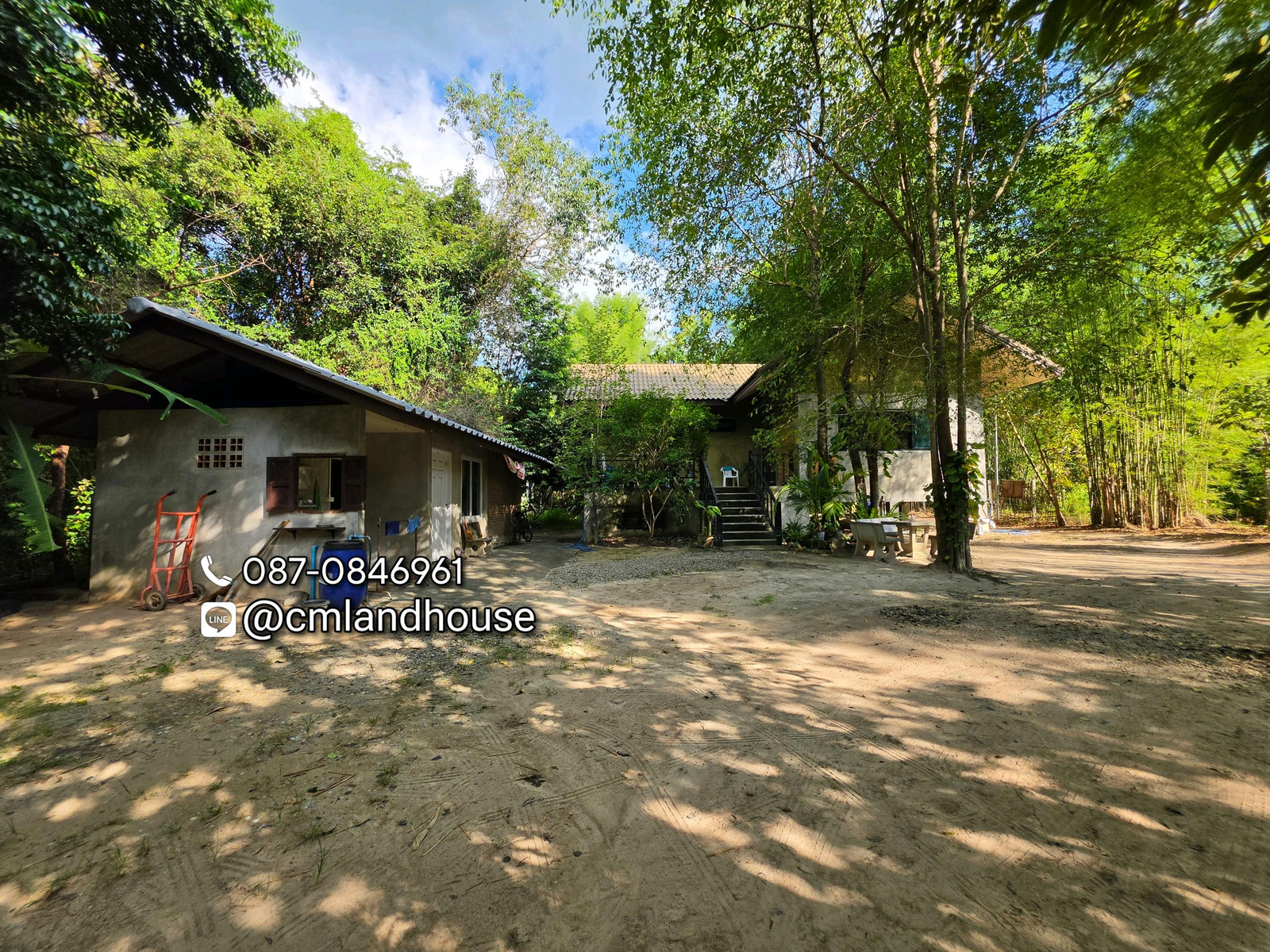 บ้านสวนสันป่าตอง โฉนด 1 ไร่ มีบ้าน 3 หลัง ขายถูกเท่าที่ดินเปล่า เฉลี่ย ตรว.ละ 7,270 ใกล้วัดศรีเกิด ใกล้วัดป่าพรหมปัญโญ ใกล้เทวสถานศิวะพรหมนารายณ์ อยู่ในตัวเมืองสันป่าตอง ใกล้รพสันป่าตอง 2 กม. ใกล้ที่ว่าการอำเภอ 3 กม. – รูปที่ 2
