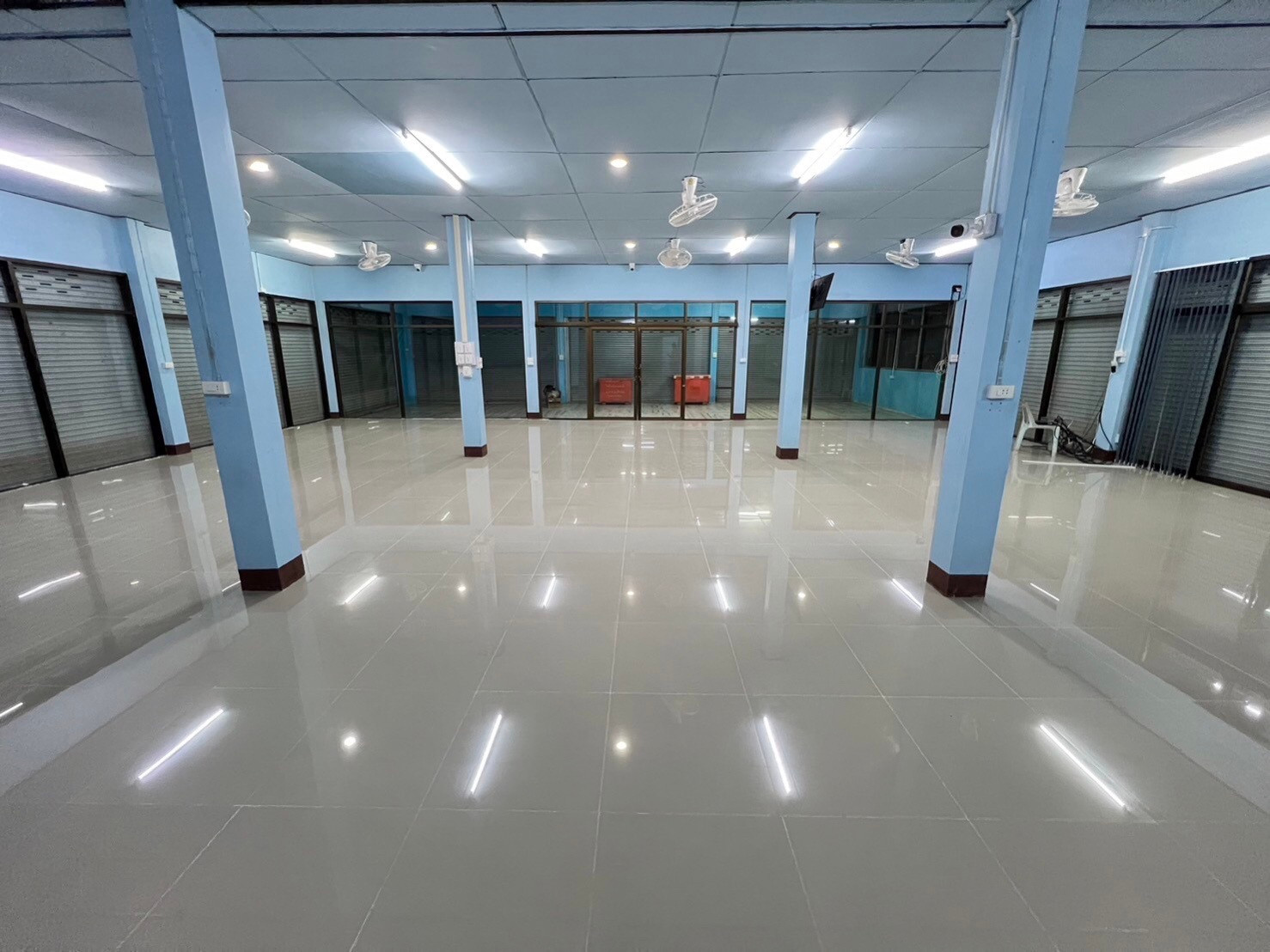 Single-storey detached house for sale with storefront and warehouse, area 211 sq m, community location, Huai Sak Subdistrict, Mueang Chiang Rai District. Newly renovated, ready for business – รูปที่ 3