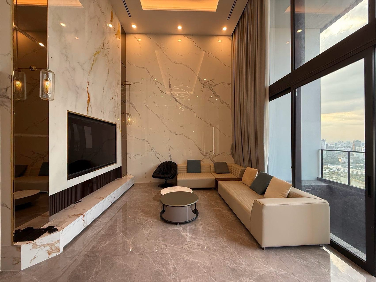 📌 Rental : Duplex Penhouse In Rama 9 , 3 Beds 5 Bath + 1 Maid Room , 200 sqm   🔥🔥Rental Price : 130,000 THB / Month 🔥🔥  📱 𝙏𝙚𝙡 : 061-9979915  📱 𝙒𝙝𝙖𝙩𝙨𝘼𝙥𝙥 : 061-997-9915   #เซ้งร้าน #nightclubforsellthailand #เซ้งร้านนวด #realestateagent #ข – รูปที่ 3