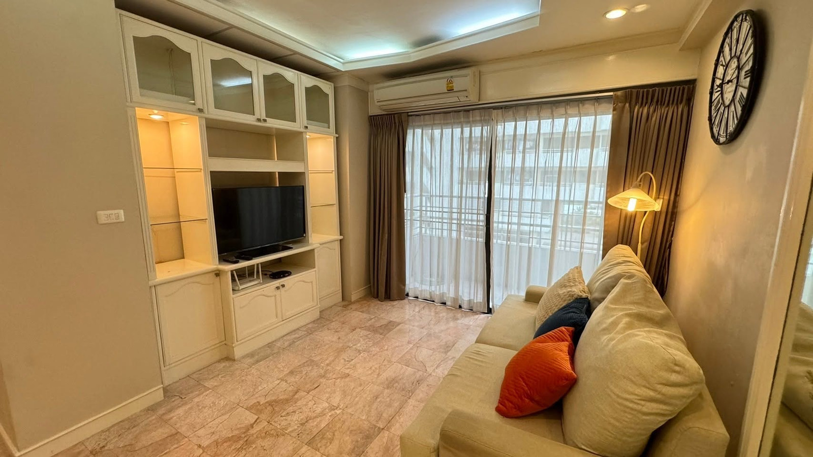 🍊🍹Saranjai Mansion 🍹🍊 1 BEDROOM + 1 BATHROOMS | 55.74 SQ.M.  - Rental Price : 28,000 Baht/month - Sale 5.2M