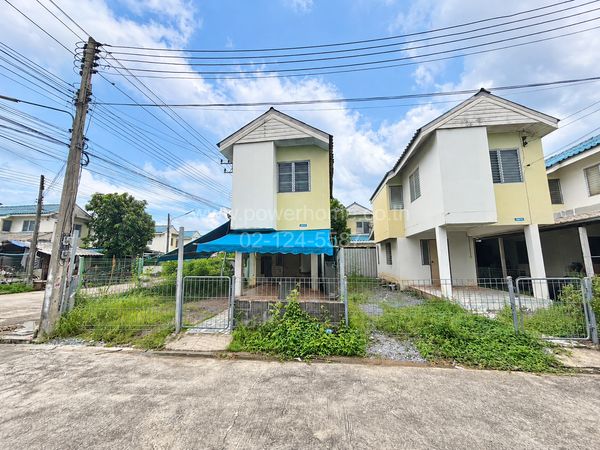 Baan Eua-Athorn, 2 floors, Khlong 10/3, outside corner house, good location, near Nong Suea Hospital.