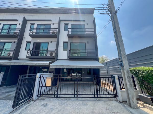 ขายทาวน์โฮม บ้านกลางเมือง ราชพฤกษ์-รัตนาธิเบศร์ 3 นอน 145 ตร.ม.