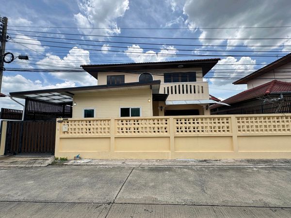 🏡บ้านเดี่ยว 2 ชั้นหลังนี้ ในหมู่บ้านบิวตี้เฮาส์ 3 📍ซอยสวนผัก 32 ถนนราชพฤกษ์ ฟังก์ชันภายในบ้านกว้างขวาง ครบครันทุกการใช้งาน 🛋️