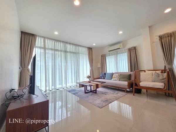 Hot Deal: Setthasiri Krungthep Kreetha - Private Corner Villa with Large Garden 