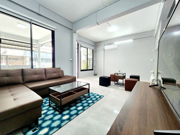 🏡For rent, Yu Charoen Village, Ratchadaphisek 18 🚆Huai Khwang, near MRT Huai Khwang