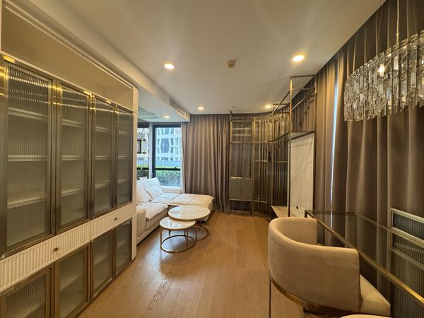 For Rent 2 Bedroom Ashton Chula price 60,000 baht contact 0869017364