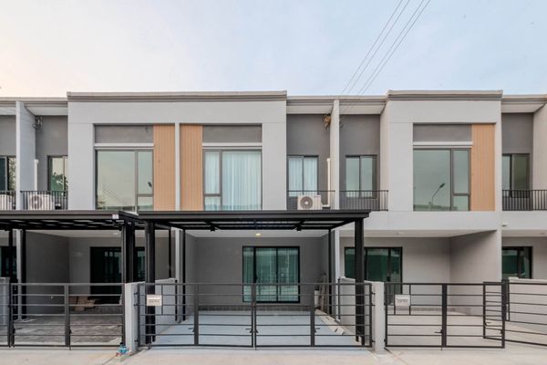 ให้เช่าทาวน์โฮม Pleno Sukhumvit Bangna 2 บ้านสวยมาก เฟอร์นิเจอร์ครบ ว่างให้เช่า 